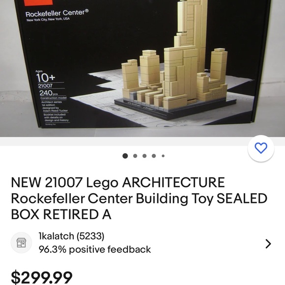 Retired Rockefeller Center Lego 21007 - Picture 7 of 7